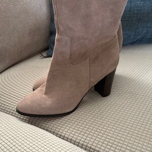 Lord & Taylor Tan Suede Heeled Boots